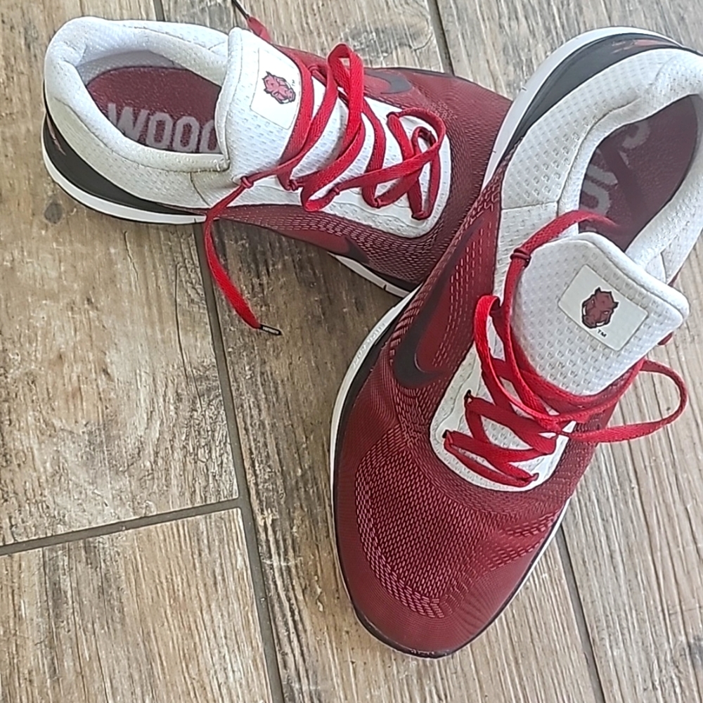 Mens Nike Razorback shoes size 10.5 worn twice